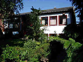 niege H&uuml;&uuml;s